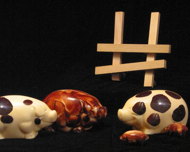 Oxford chocolate Pig with cacao Piglets inside by Christopher Norman Chocolates